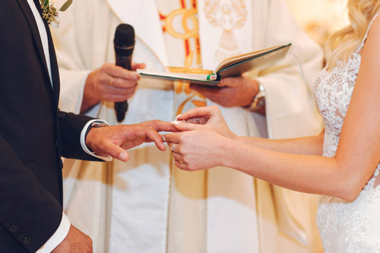 scambio anelli matrimonio